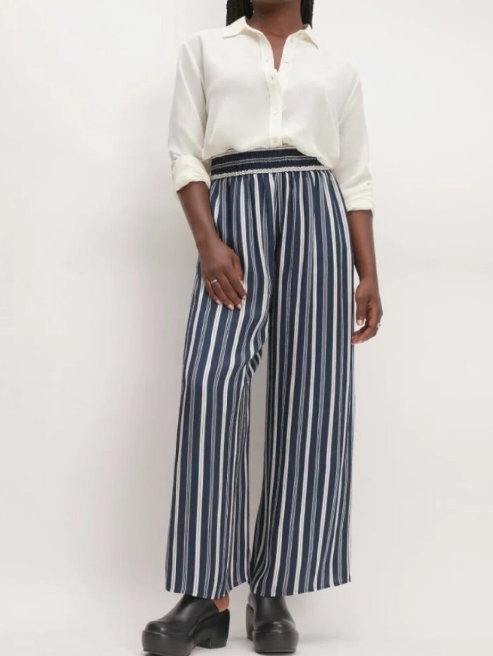 $98 EVERLANE pebbled satin wide leg pants S